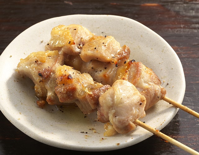 津市 津駅で焼き鳥 串焼き 松阪牛ステーキ コロッケ 鳥料理が人気